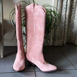 Free People Finn Tall Suede Western Boots. NWT